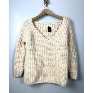 NWT Urban Renewal Cream‎ Chunky Knit Pullover Sweater Medium/Large Fisherman